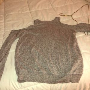 Abercrombie & Fitch cold shoulder sweater